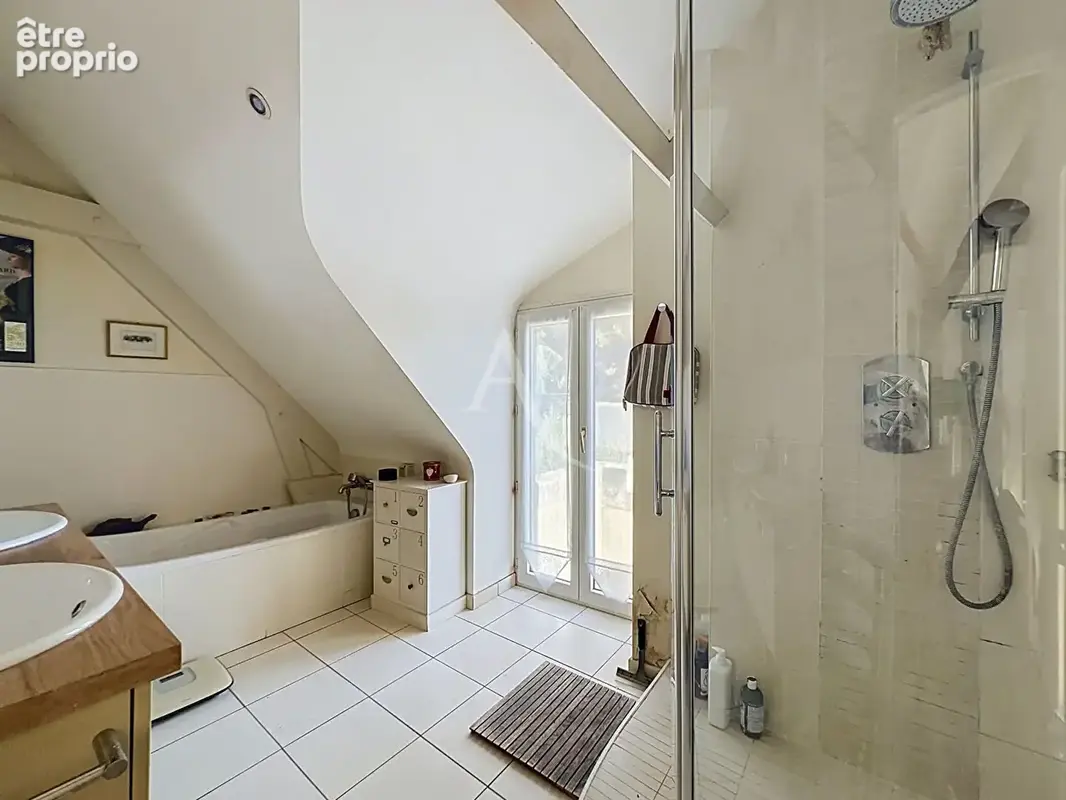 Maison Les Garennes Sur Loire 6 pièce(s) 144 m2 - photo 15