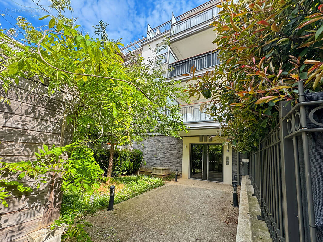 Appartement à ROSNY-SOUS-BOIS
