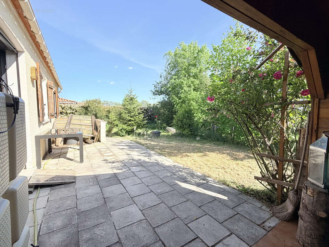 Maison 85 m² à Mailhac  - photo 6