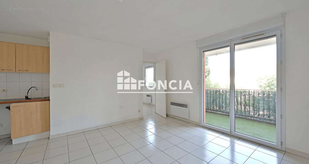 Appartement à FOURQUES