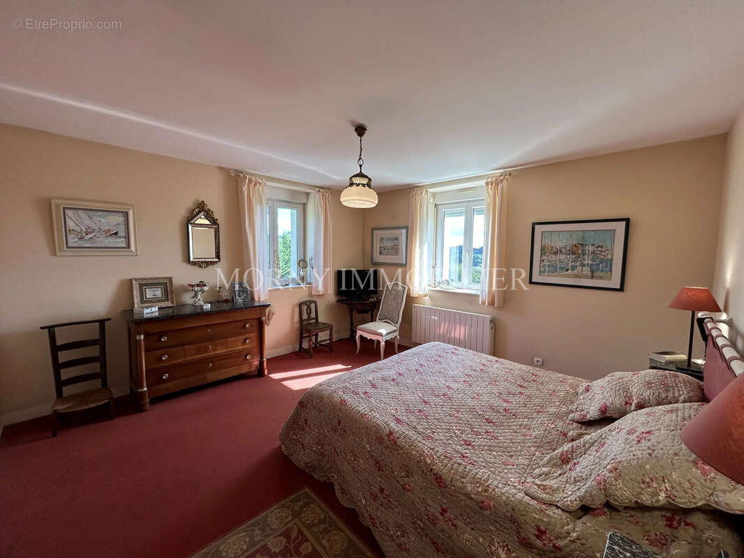 A vendre, maison avec piscine. - photo 8