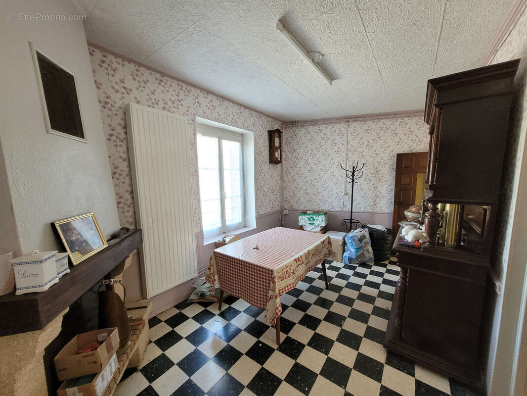 Maison à ROINVILLE