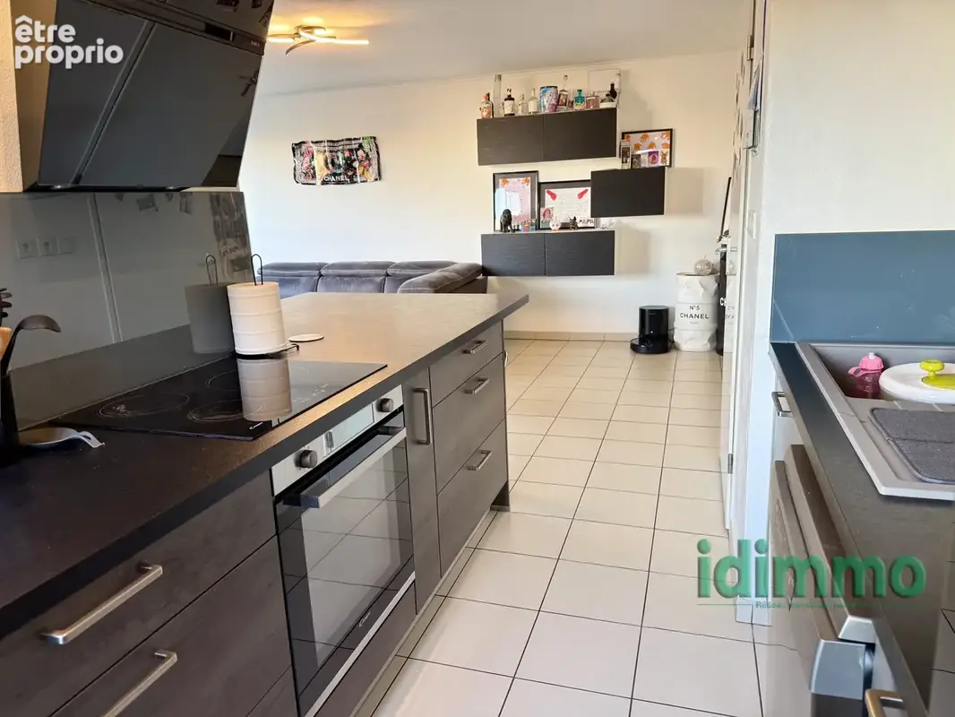 T3 de 65,55 m2 avec terrasse et 1 Place de parking en sous-sol - photo 2