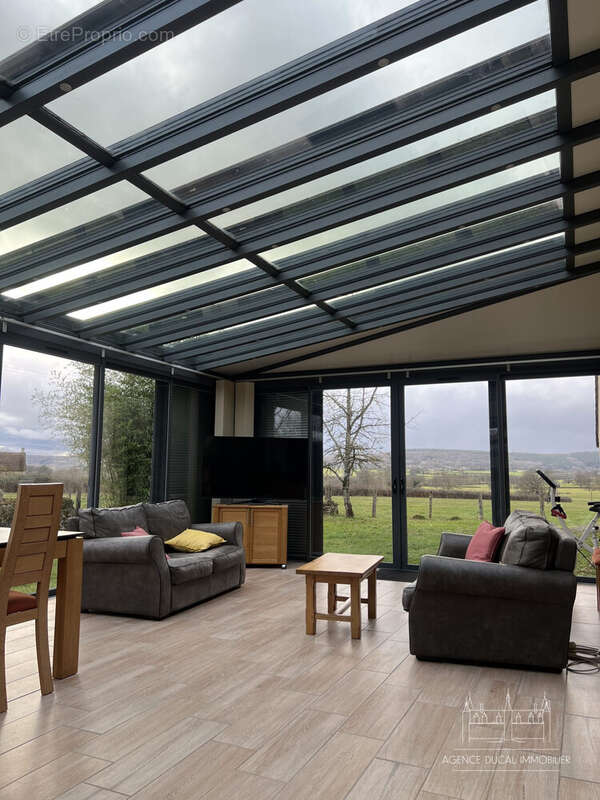 Maison à CRUX-LA-VILLE