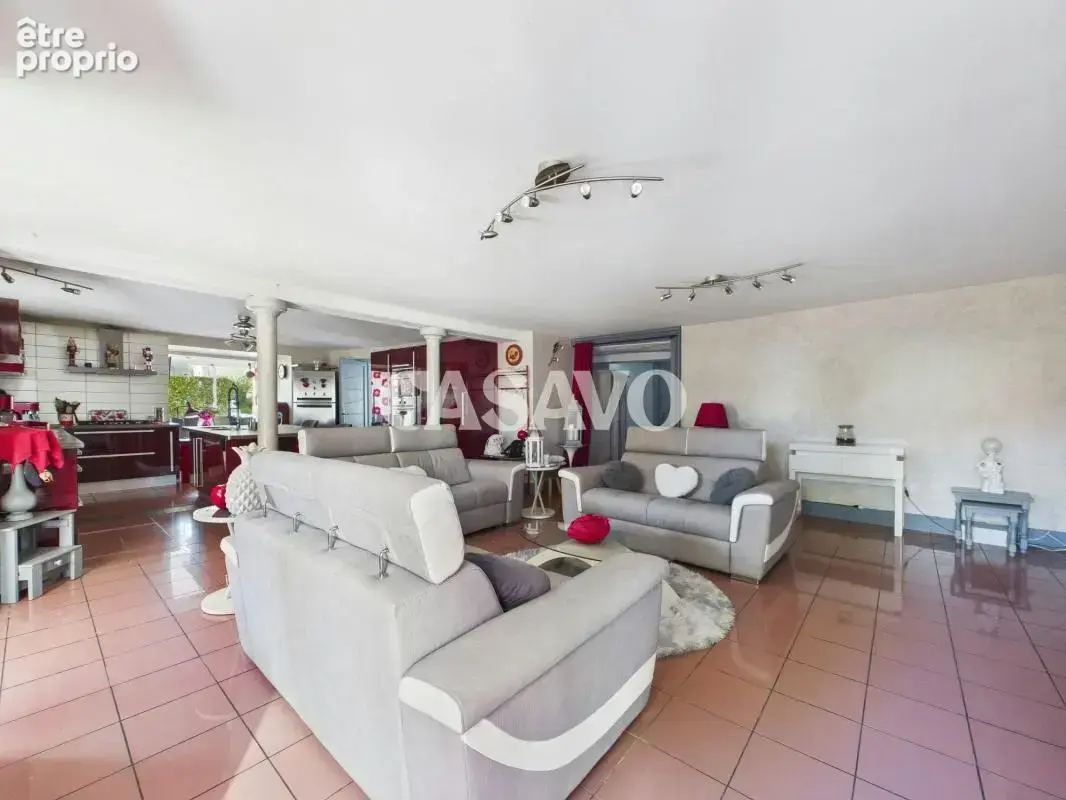 Vente Maison 5 pièces de 195m² - 69700 Givors - photo 9