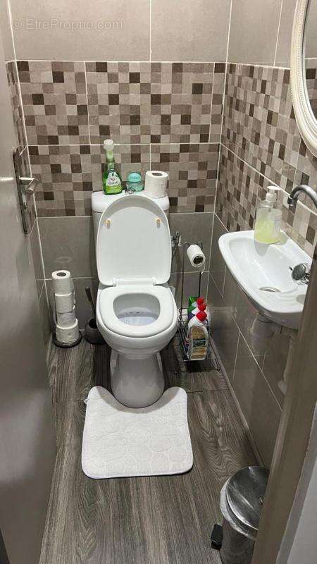 A VENDRE : Maison T3 + T2 - Ducos (97224) - photo 16
