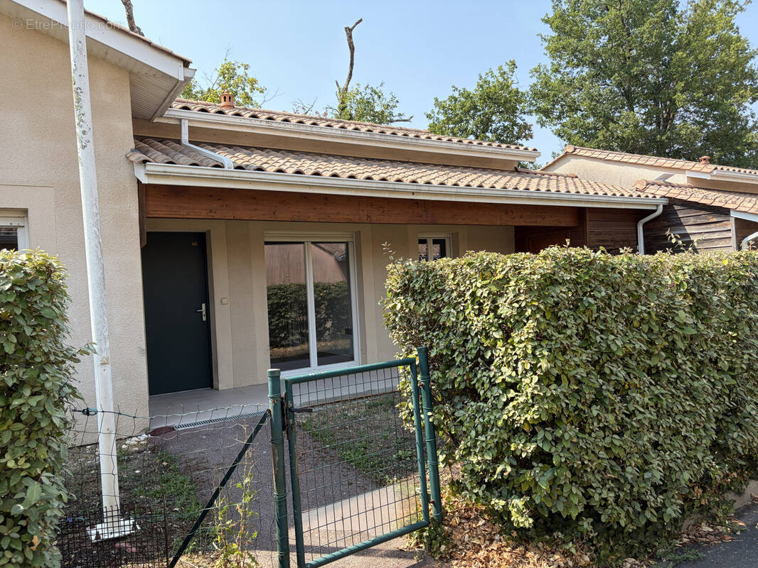 Maison à ETAULIERS