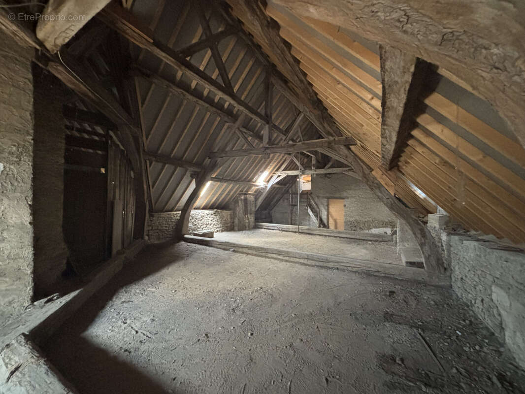 Appartement à ORCHAMPS