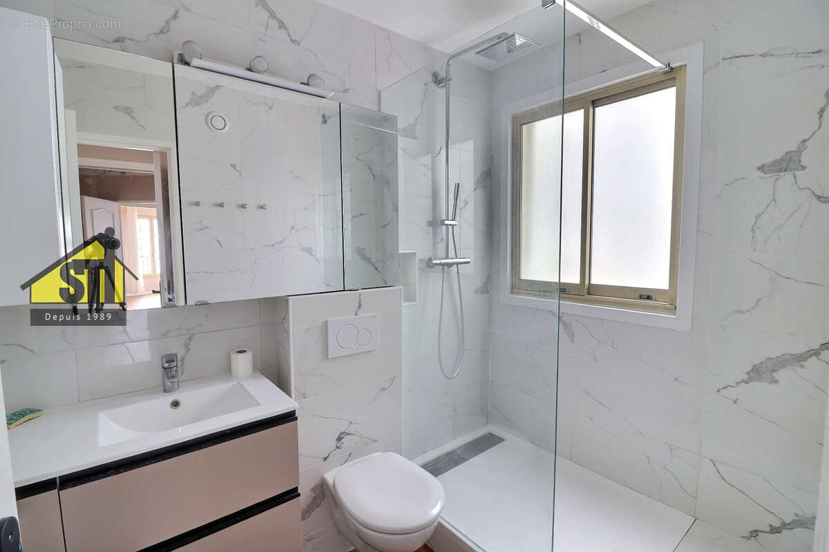 Appartement à PARIS-14E