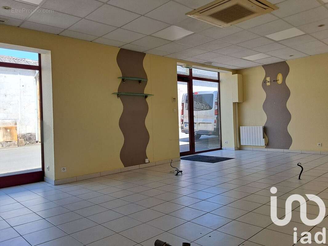 Photo 2 - Maison à LA POUEZE