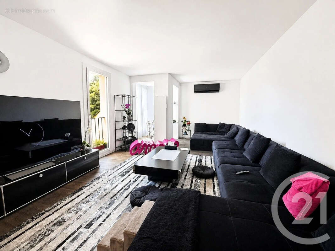 Appartement à ROQUEBRUNE-CAP-MARTIN