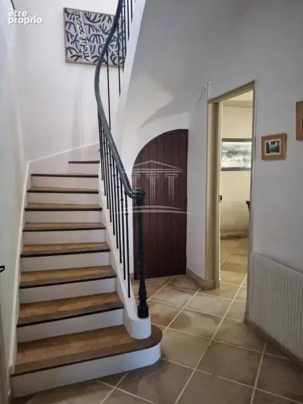 Maison 6 pièces 163 m² à vendre à Sorgues (84700) - photo 3