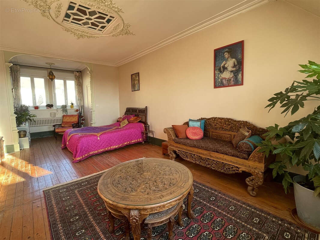 Maison à LE PIN-AU-HARAS