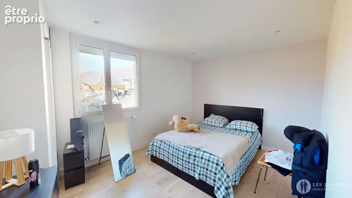Maison T5 rénovée avec jardin et garages - photo 5