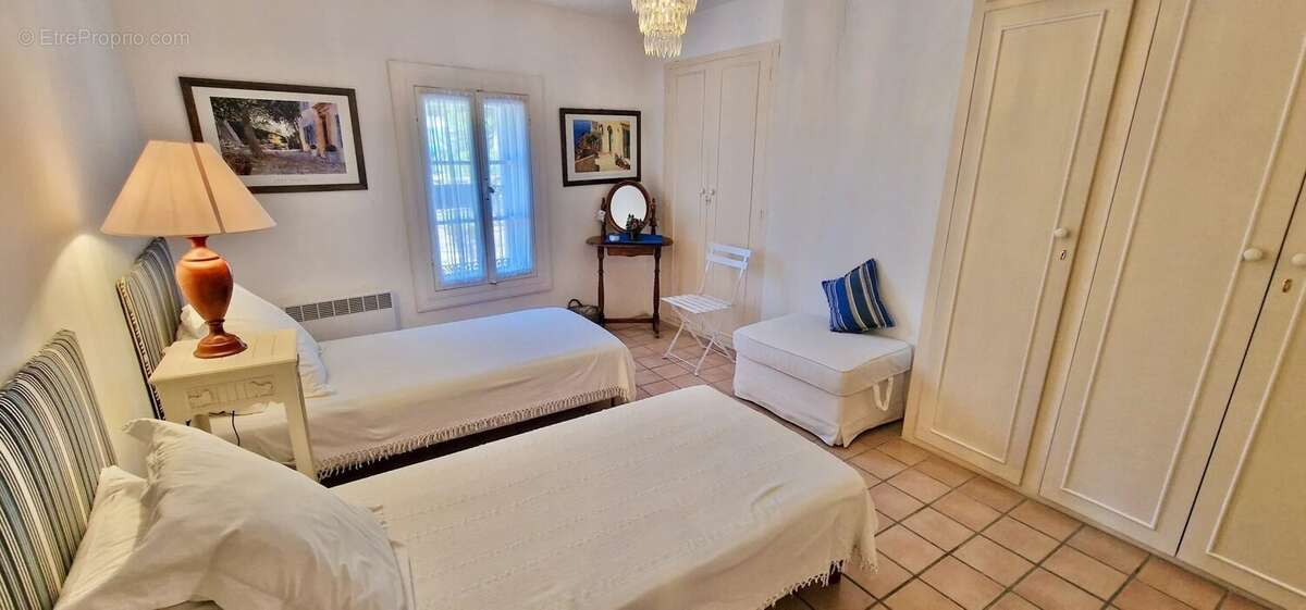 Maison à NEZIGNAN-L&#039;EVEQUE