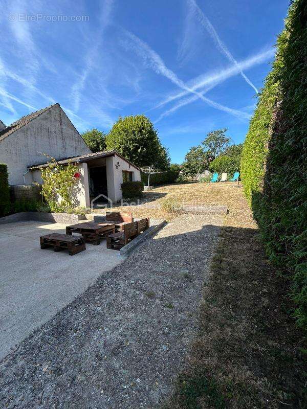 Maison à VERNOU-LA-CELLE-SUR-SEINE