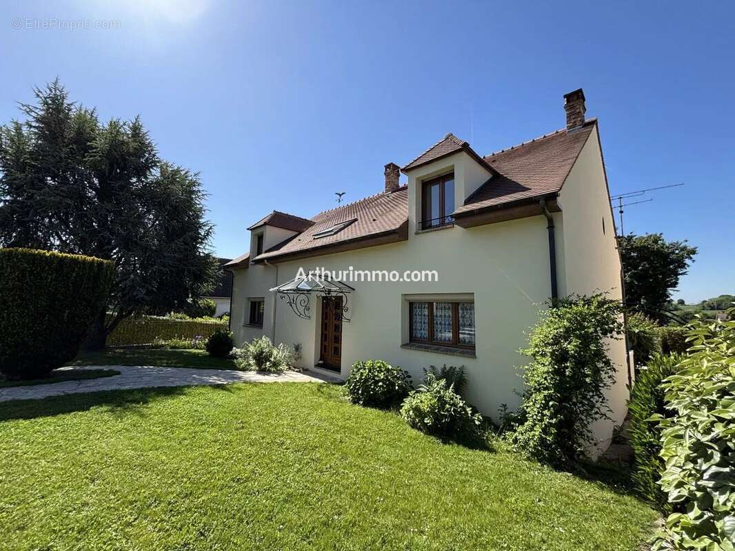 Maison à SANTENY