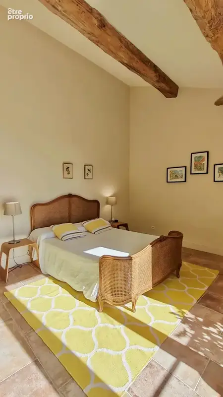 Superbe demeure de caractère de 187 m², rénovée avec des prestations haut de gamme, 5 chambres, patio avec bassin et vaste grang - photo 16