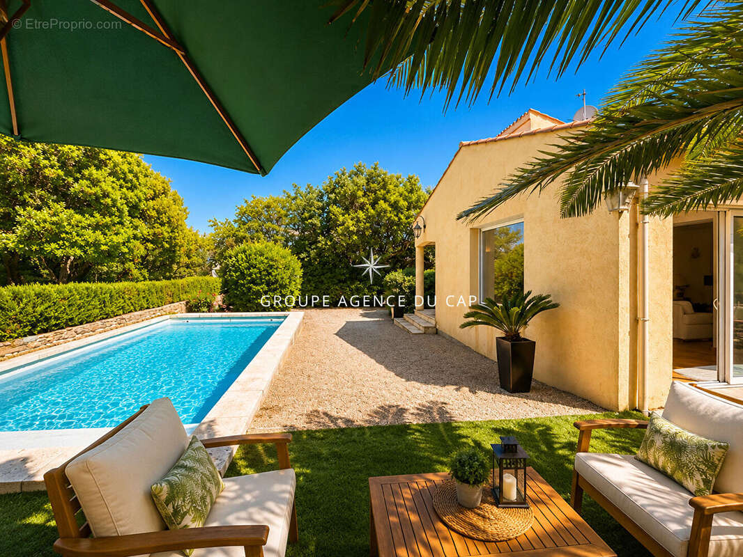 Villa à vendre avec 4 chambres et piscine à 100m des criques de saint-aygulf - photo 7