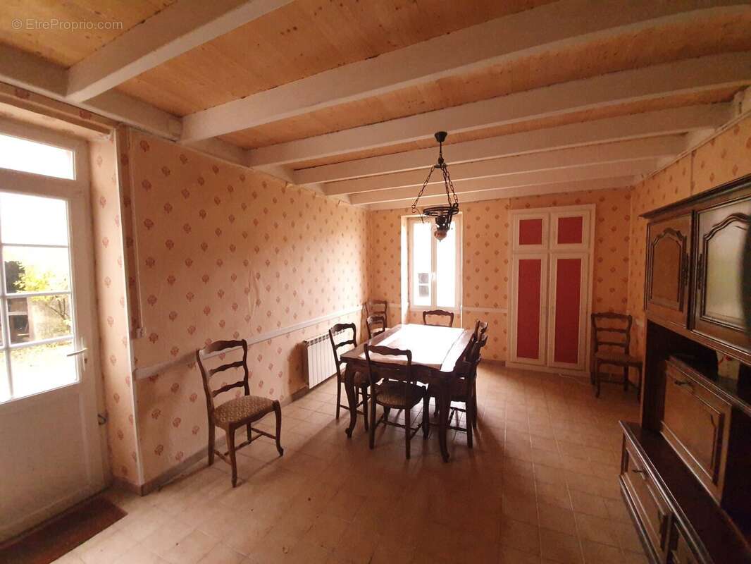 Maison à SAINT-SATURNIN