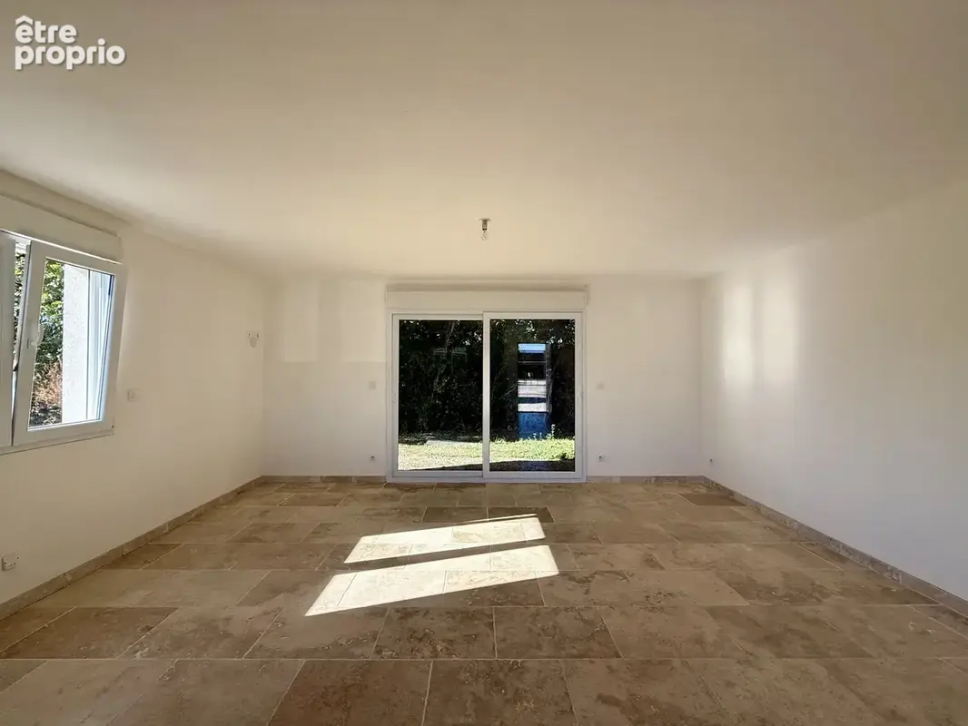 Maison de plain-pied 3 chambres proche du centre de Louhans. - photo 5