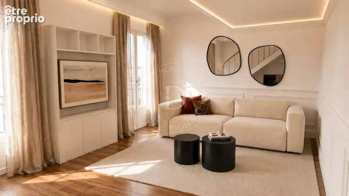 Appartement rénové dans un immeuble Belle Époque, à proximité du Port de Nice, quartier Riquier - photo 4