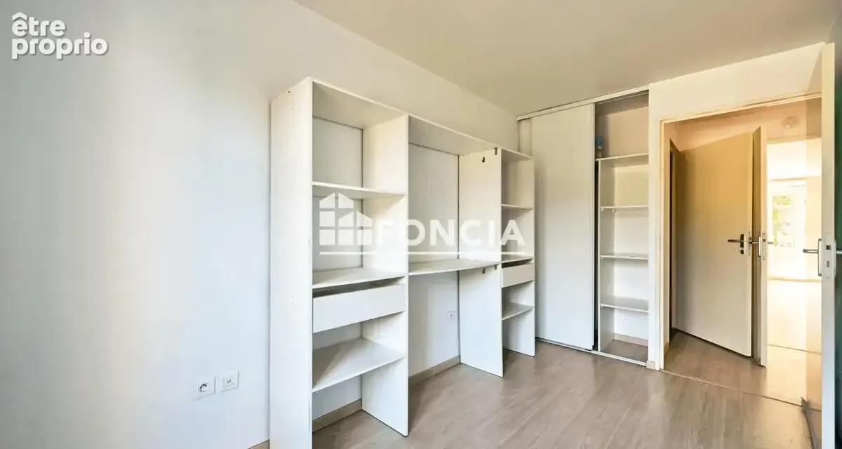 À VENDRE – Appartement 3 pièces avec balcon et 2 parkings privatifs à Persan / DPE - C - photo 6