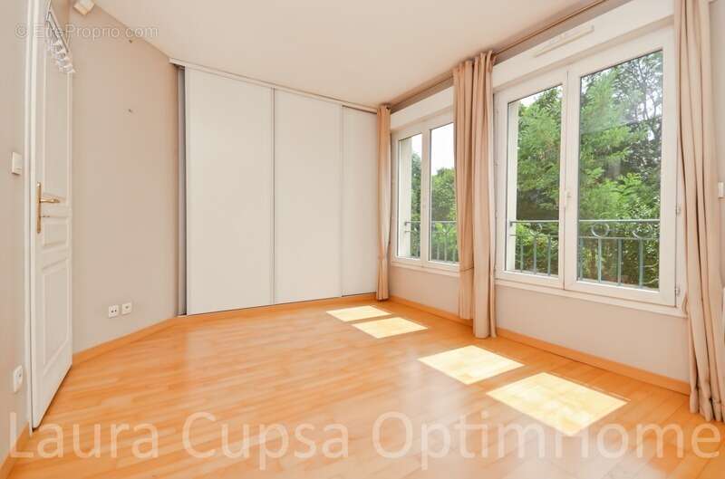 Appartement à LIVRY-GARGAN