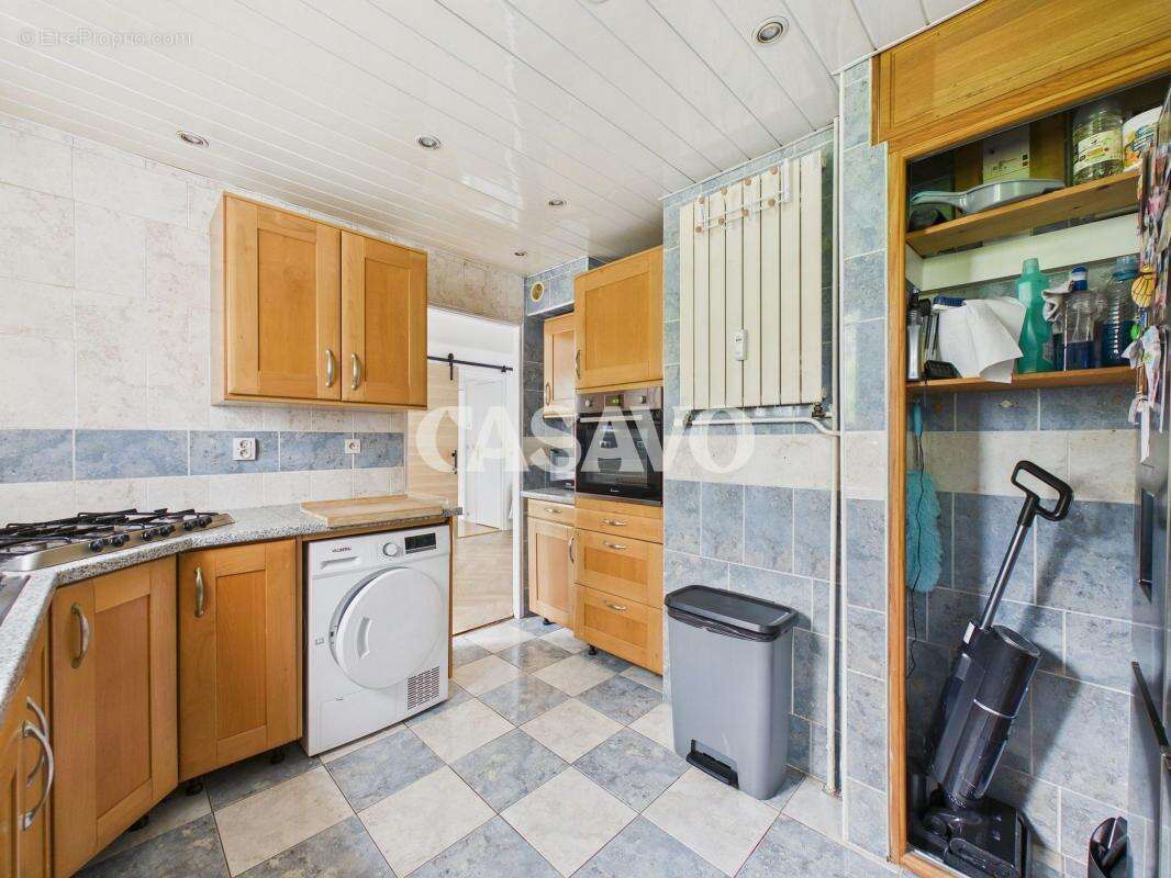 Appartement à LA CELLE-SAINT-CLOUD