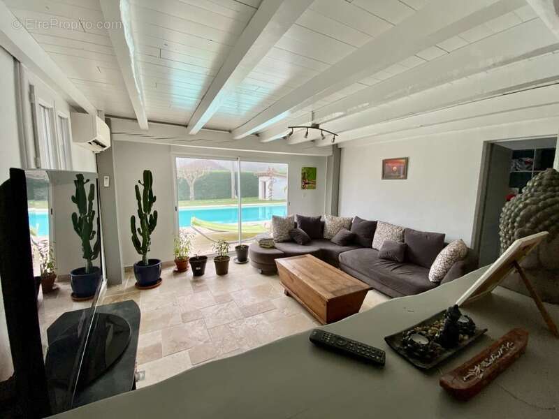 Magnifique fermette renovee avec piscine et dependances sur terrain de 5000 m2 a ygos - photo 5