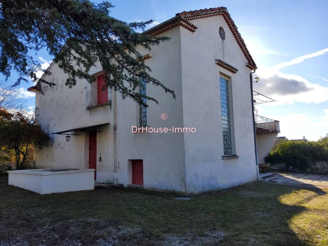 Maison à SAINT-JULIEN-LES-ROSIERS