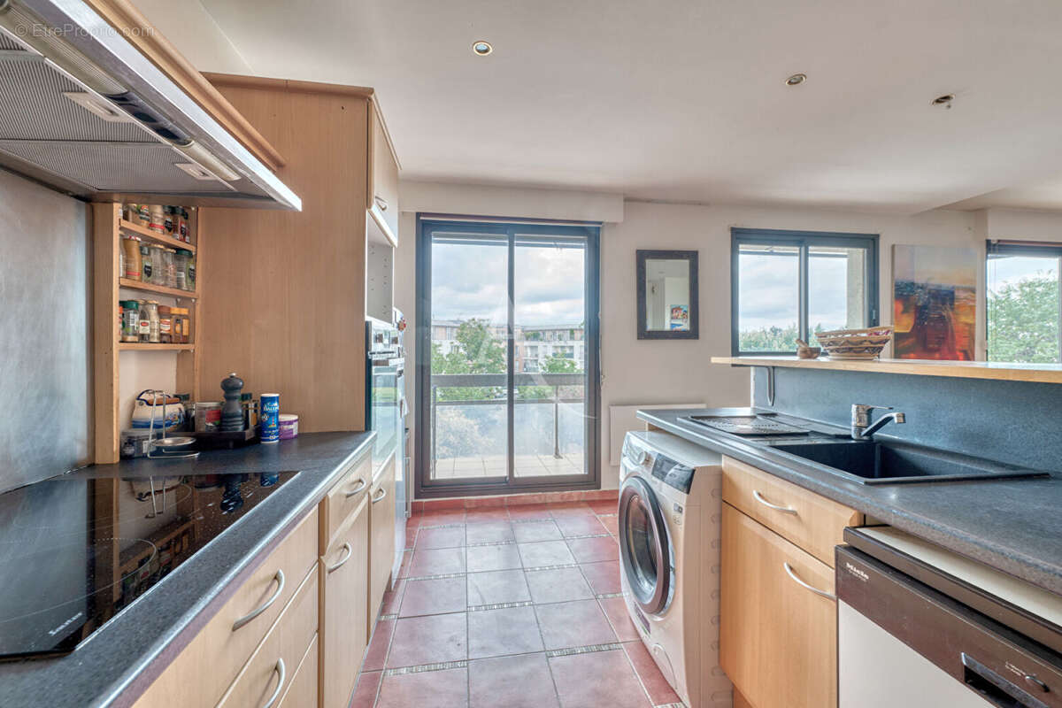 Appartement à LE PERREUX-SUR-MARNE