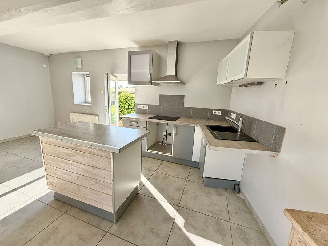 Appartement à SAINT-DIDIER-SUR-CHALARONNE