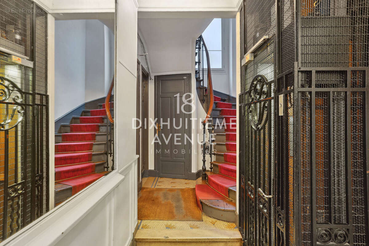 Appartement à PARIS-18E