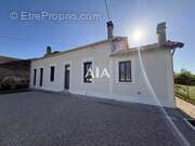 Maison à CHAMPNIERS