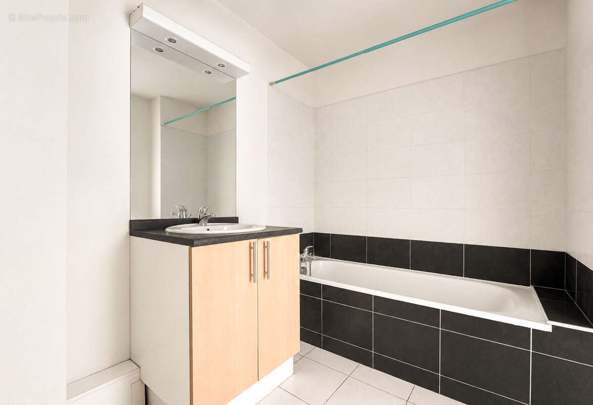 En exclusivité ! Appartement T3 de 68 m2 situé au 1er étage, dans le quartier recherché de Croix-Daurade. - photo 11