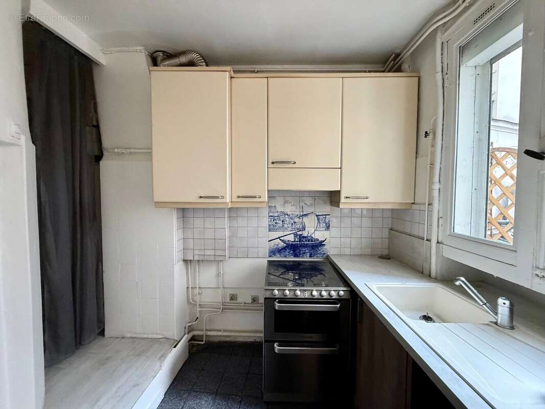 Appartement à PARIS-10E