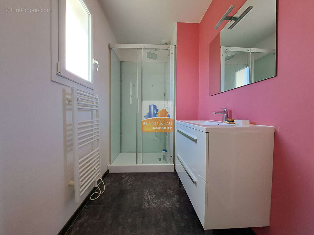 Vue - maison de 2019, 3 chambres - photo 6