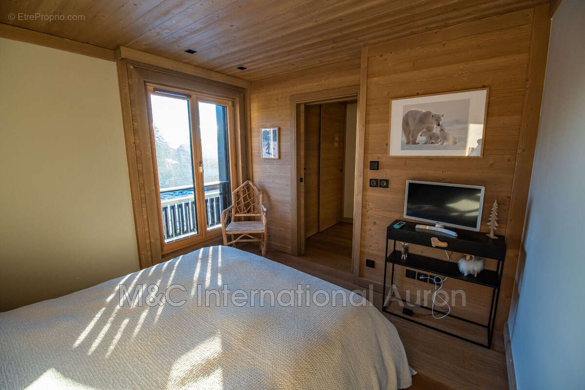 Appartement à SAINT-ETIENNE-DE-TINEE