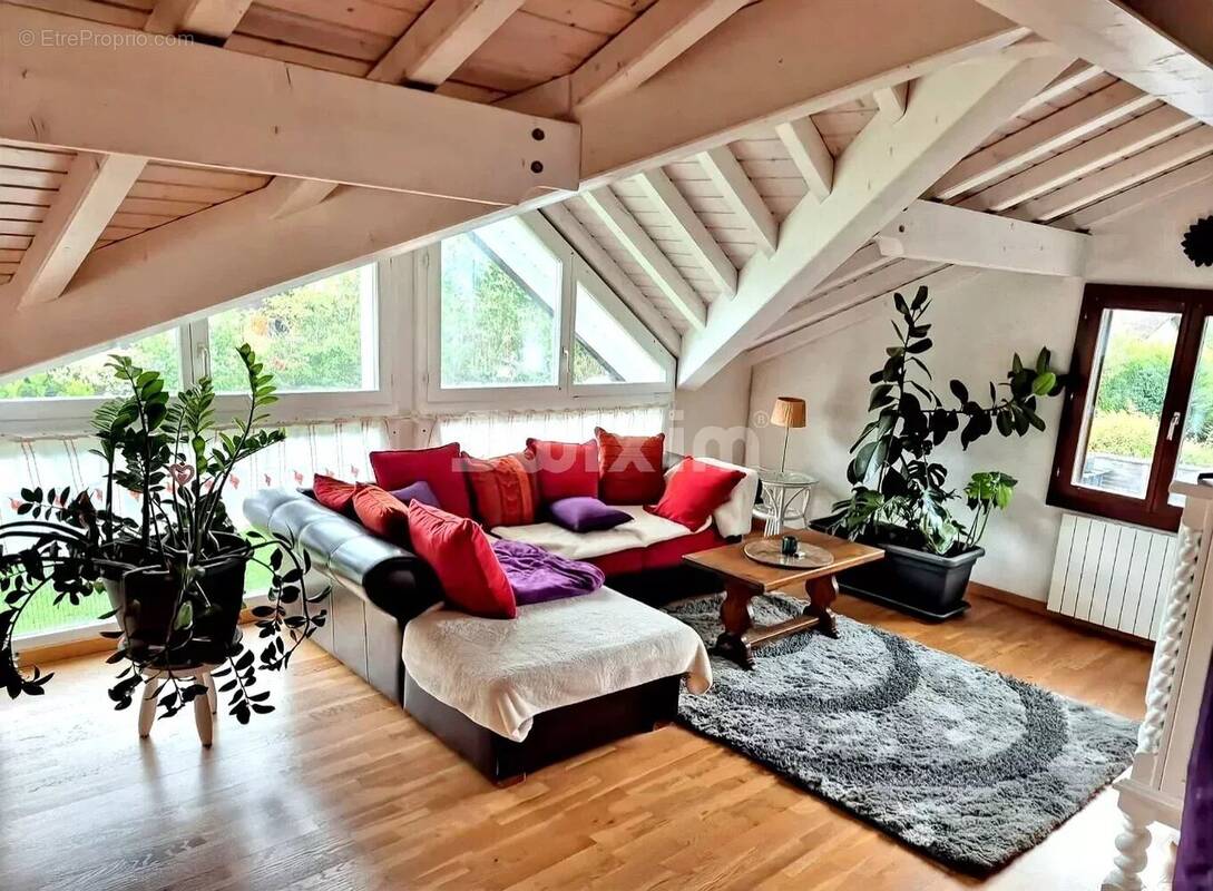 Maison à PERRIGNIER