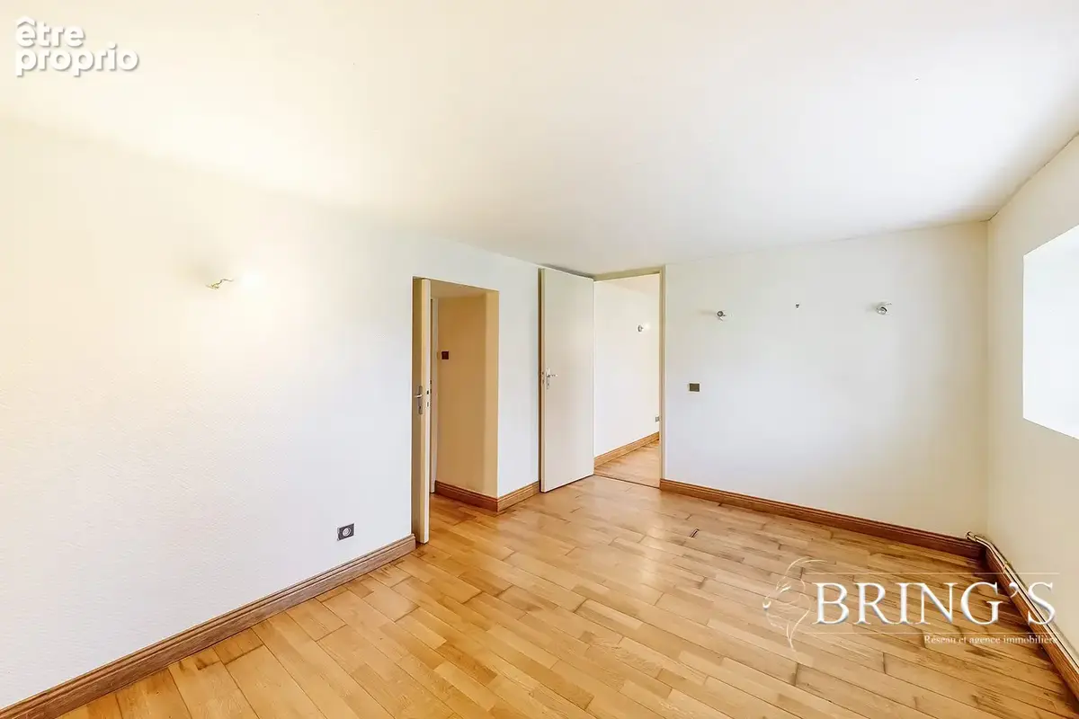 Maison 5 pièces 92 m² à vendre à Pleucadeuc (56140) - photo 8