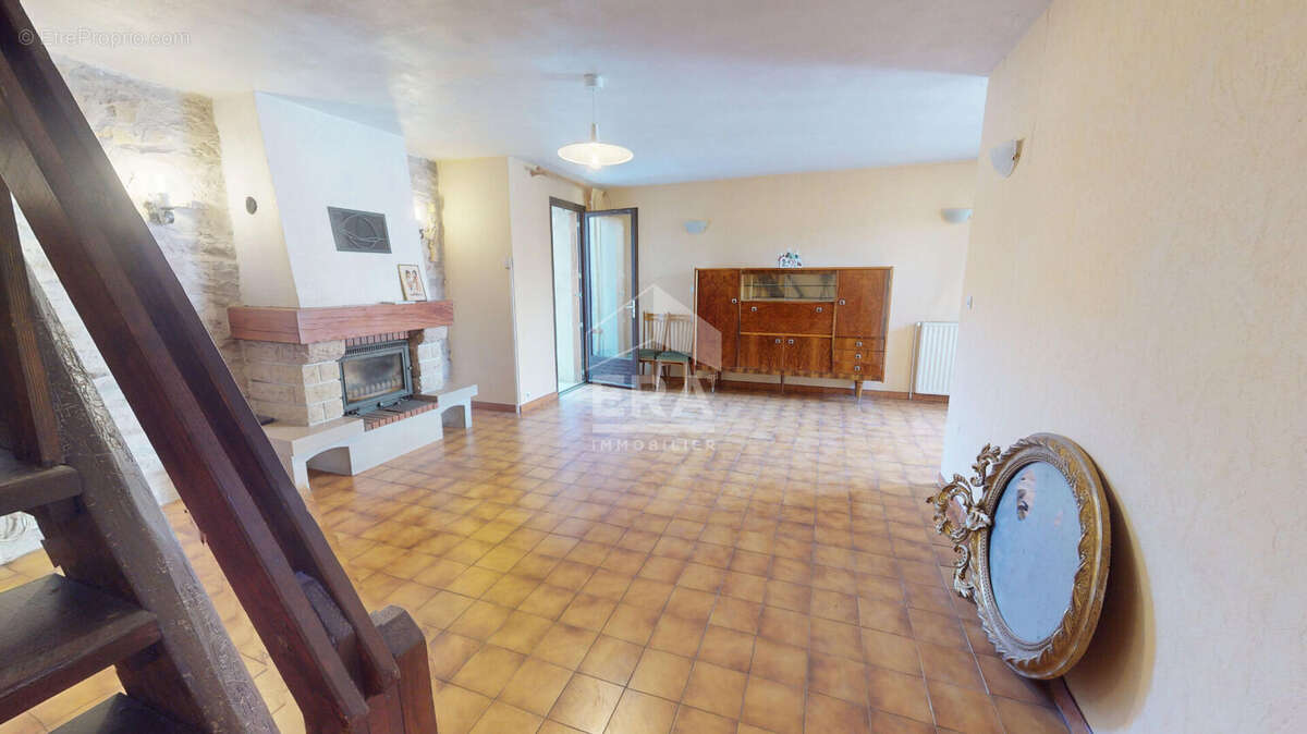 Maison à SAULT-BRENAZ