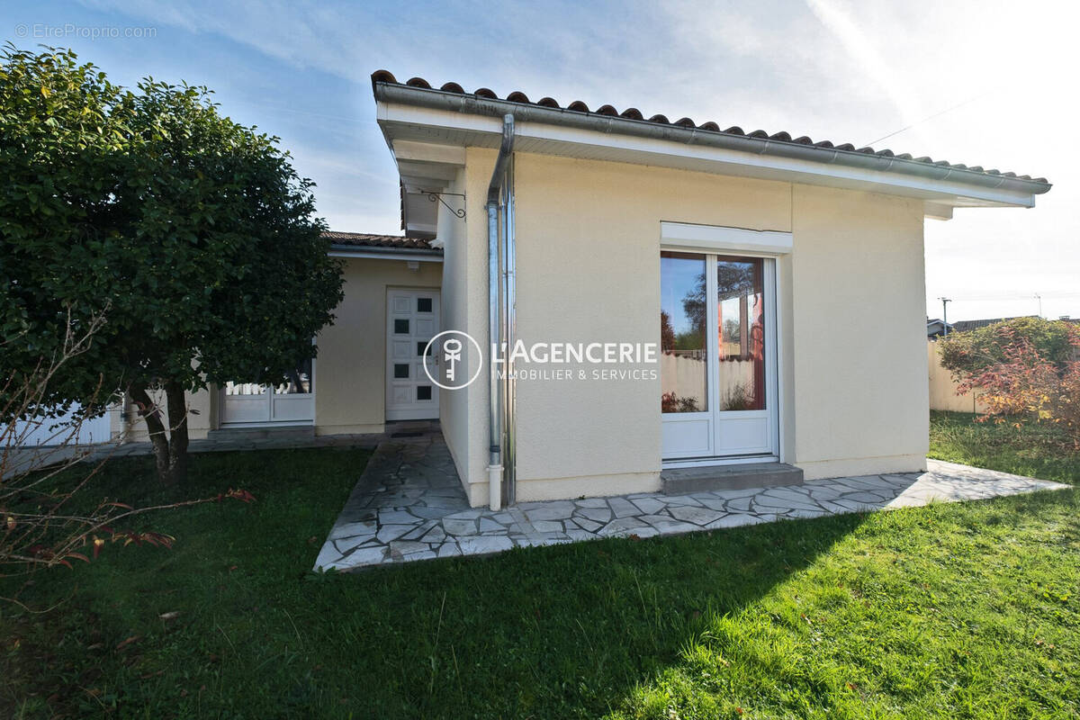 Maison à LE HAILLAN