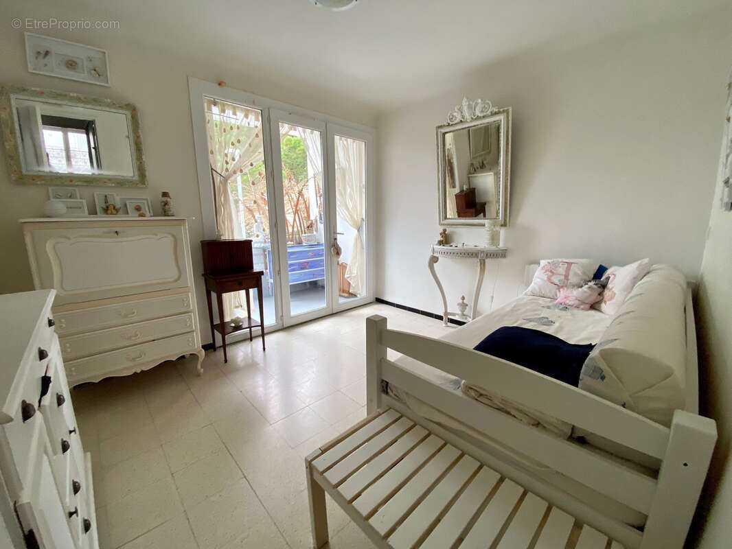 LA GRANDE MOTTE   Bel Appartement T3 de 60m2 avec un jardin de 20m2 à 2minutes de la MER! - photo 9