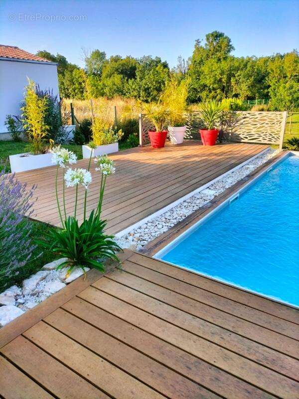 Maison à SAINT-JEAN-DE-LIVERSAY