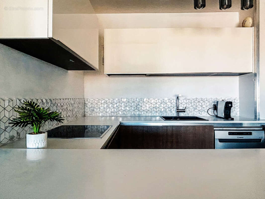 Appartement à MARSEILLE-8E