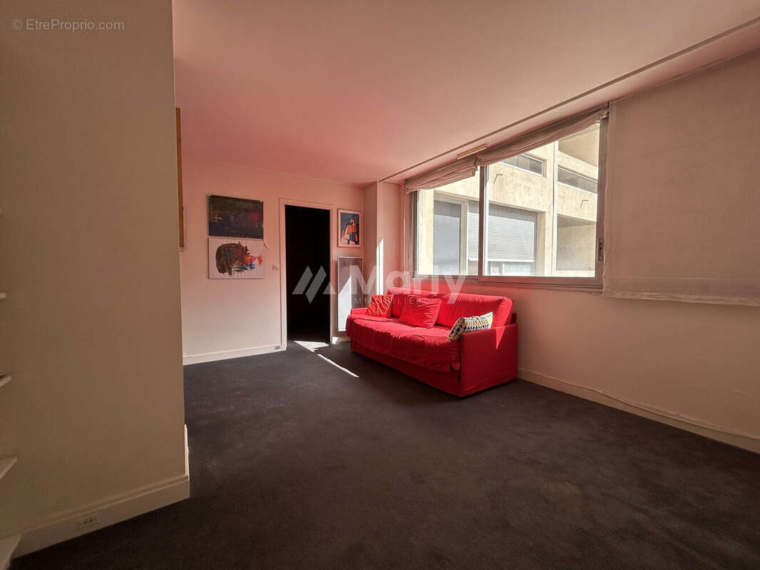 Appartement à PARIS-7E