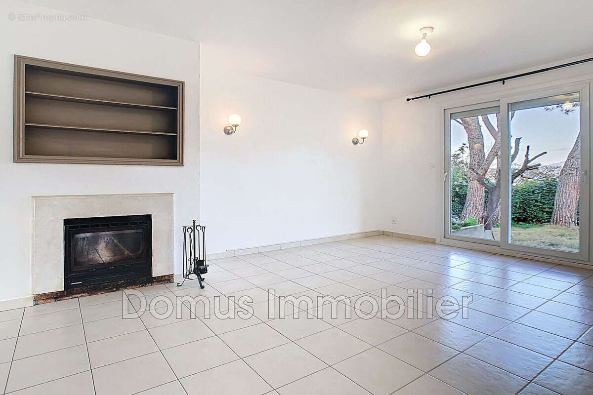 Maison à SAINT-SATURNIN-LES-AVIGNON