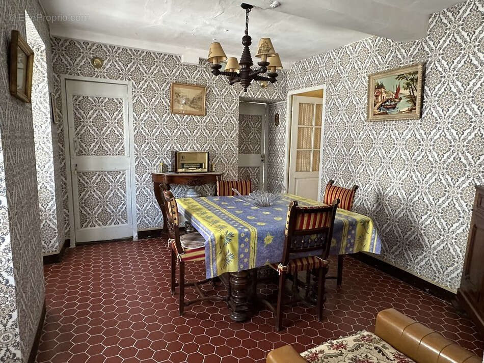 Appartement à UTELLE