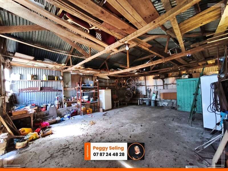 Maison à MONDREPUIS